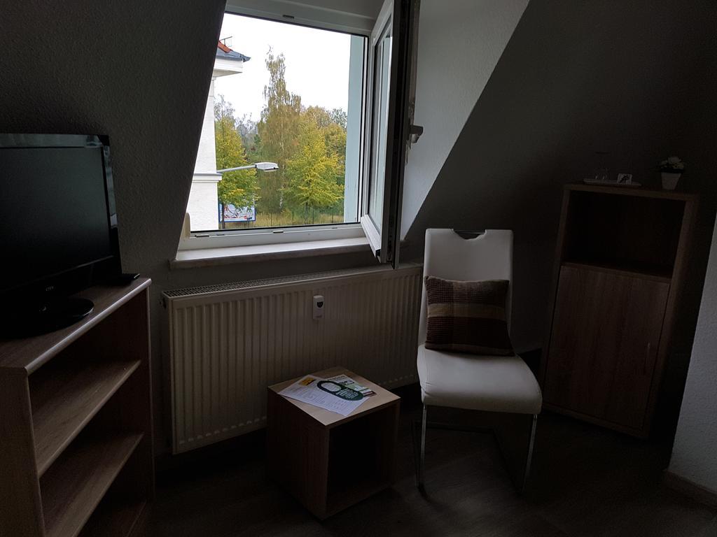 Pension Am Stadtrand Leipzig Buitenkant foto