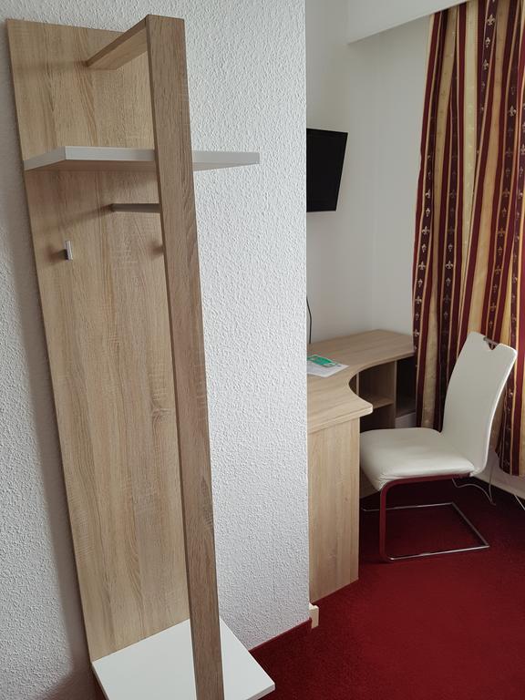 Pension Am Stadtrand Leipzig Buitenkant foto