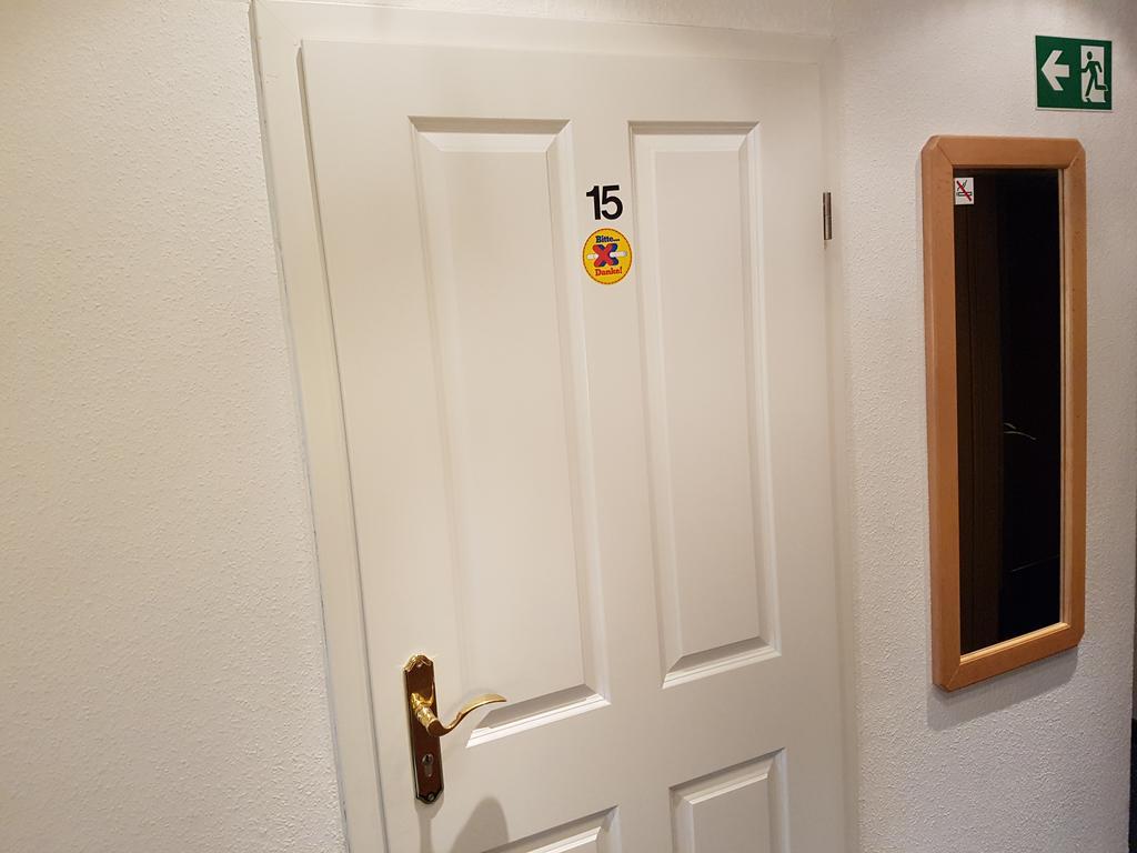 Pension Am Stadtrand Leipzig Buitenkant foto