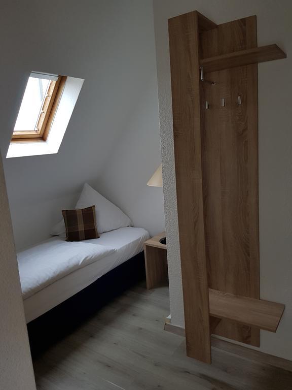 Pension Am Stadtrand Leipzig Buitenkant foto