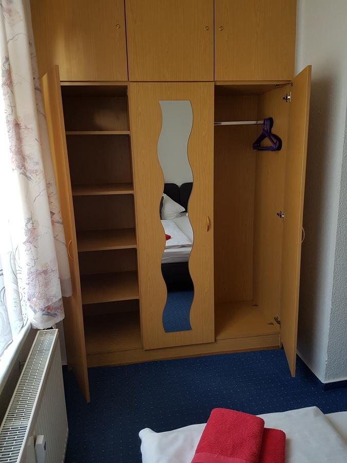 Pension Am Stadtrand Leipzig Buitenkant foto