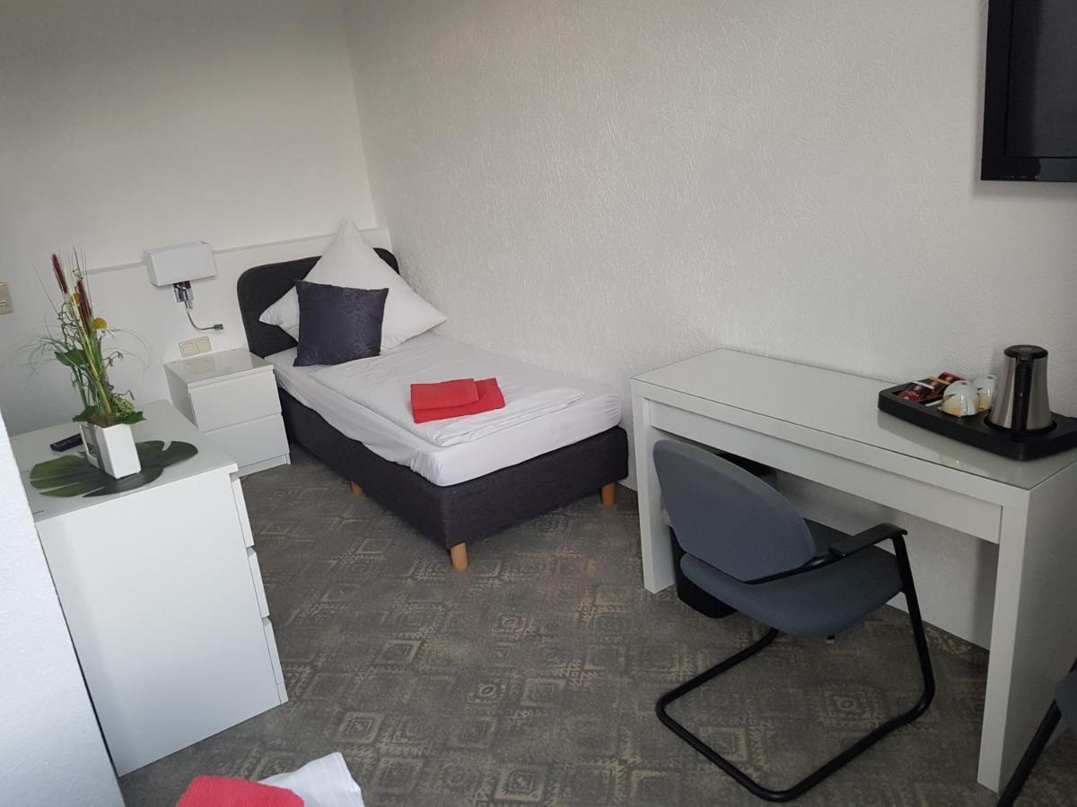 Pension Am Stadtrand Leipzig Buitenkant foto