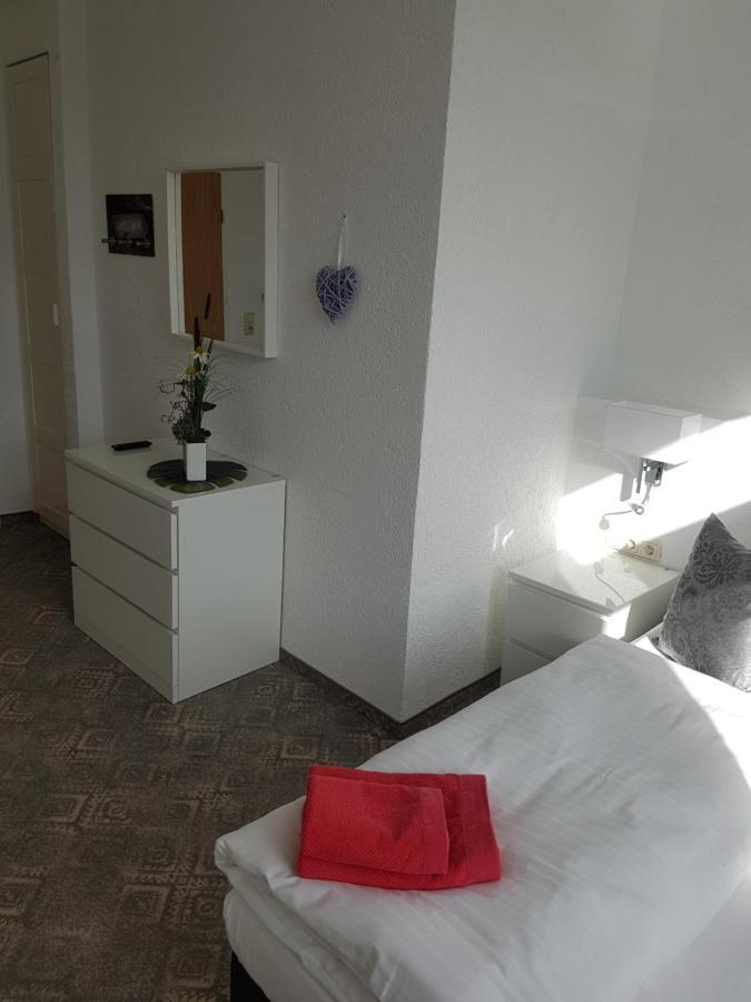 Pension Am Stadtrand Leipzig Buitenkant foto