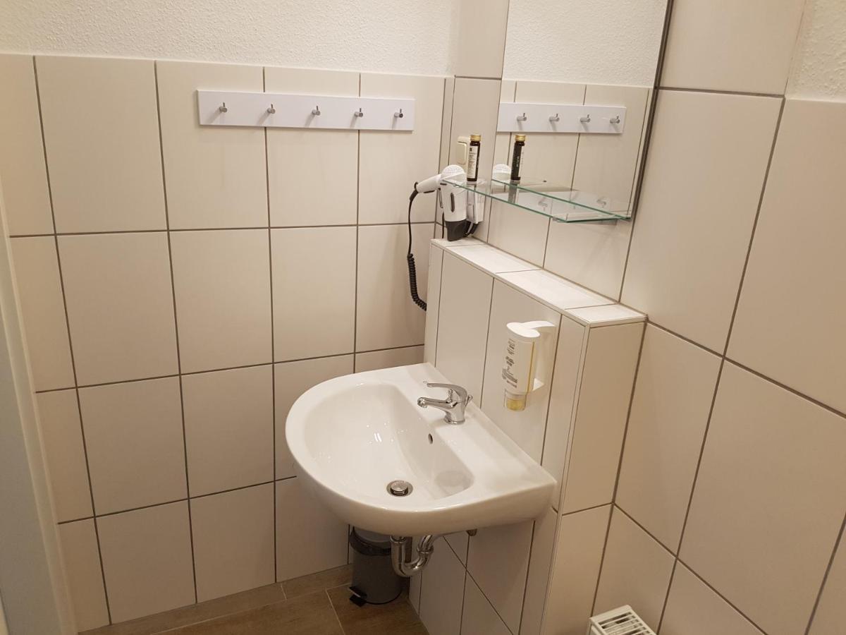 Pension Am Stadtrand Leipzig Buitenkant foto