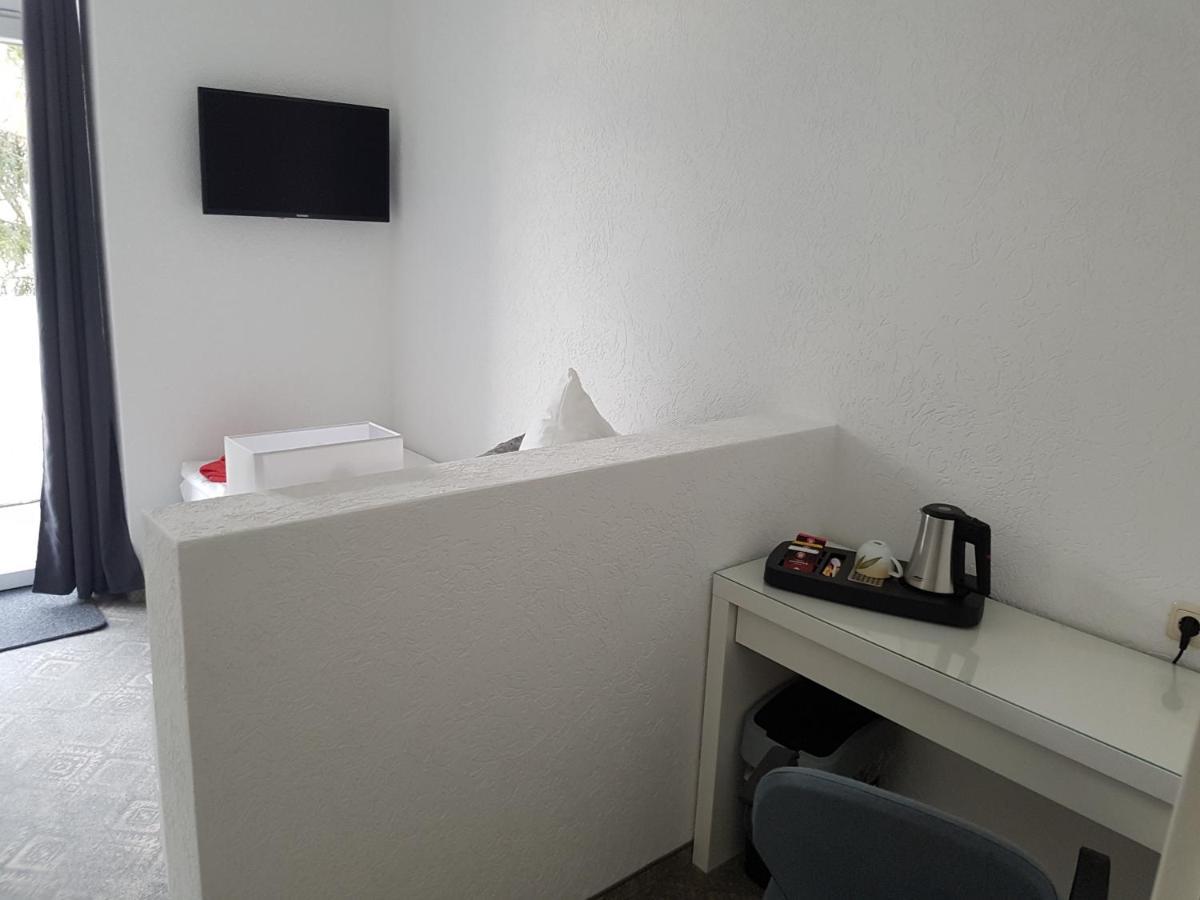 Pension Am Stadtrand Leipzig Buitenkant foto